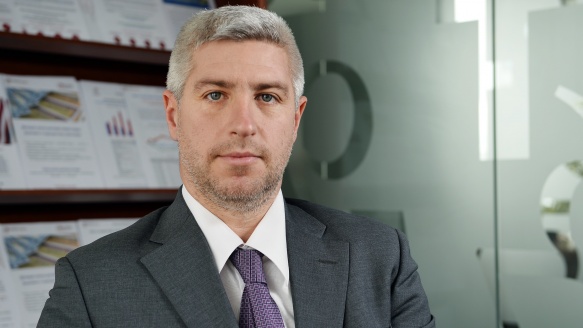 Съвети от нашите консултанти: Не се паникьосвайте от отрицателните лихви, събирайте внимателно информация за инвестиции